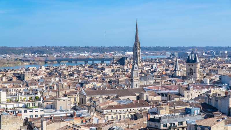 déménagement Art Moval sur le trajet Lyon Bordeaux par autoroute