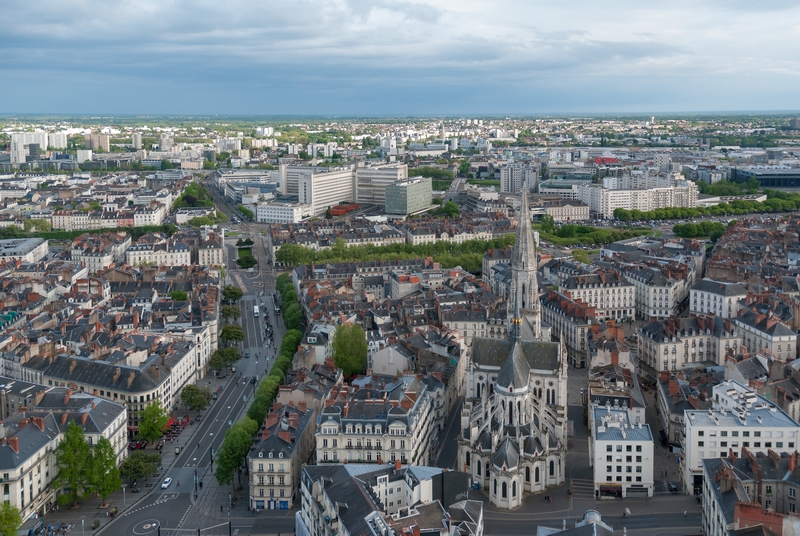 déménagement Art Moval sur la route entre Lyon et Nantes
