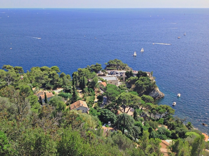 Art Moval lors d'un déménagement de Lyon vers Toulon avec vue sur la rade et le Mont Faron