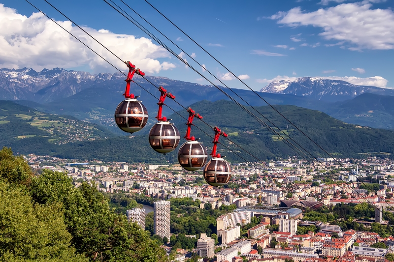 Art Moval lors d'un déménagement de Lyon vers Grenoble avec vue sur les Alpes